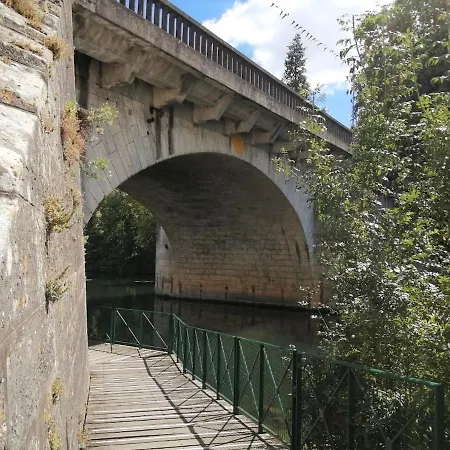 Bord Charente Face Pole Magelis - T2b Triplex * アングレーム