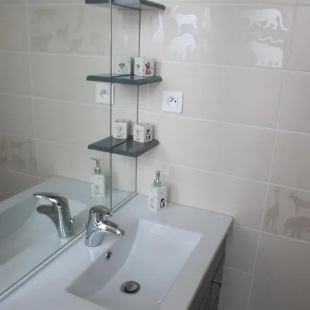 Bord Charente Face Pole Magelis - T2b Triplex アングレーム