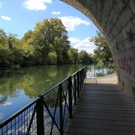 Bord Charente Face Pole Magelis - T2b Triplex *